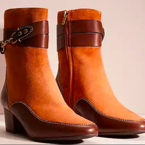 COACH Corinne Ankle Boot (size 7 US) - Picture 1 of 4